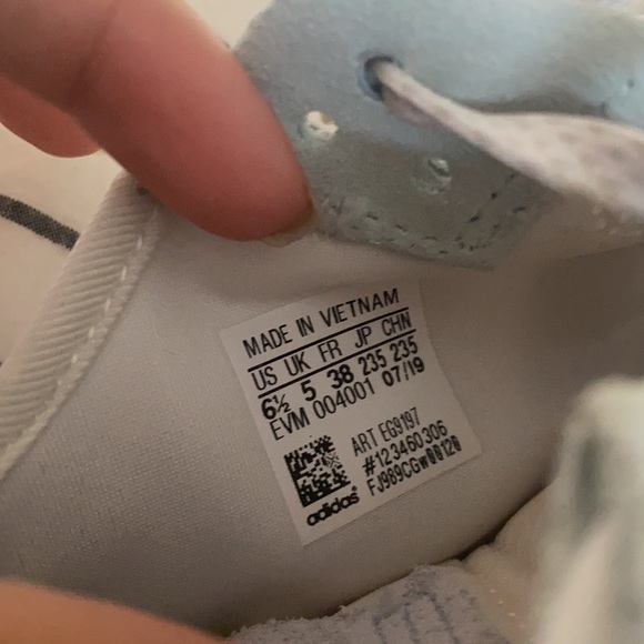 adidas jogger shoes - Picture 3 of 5